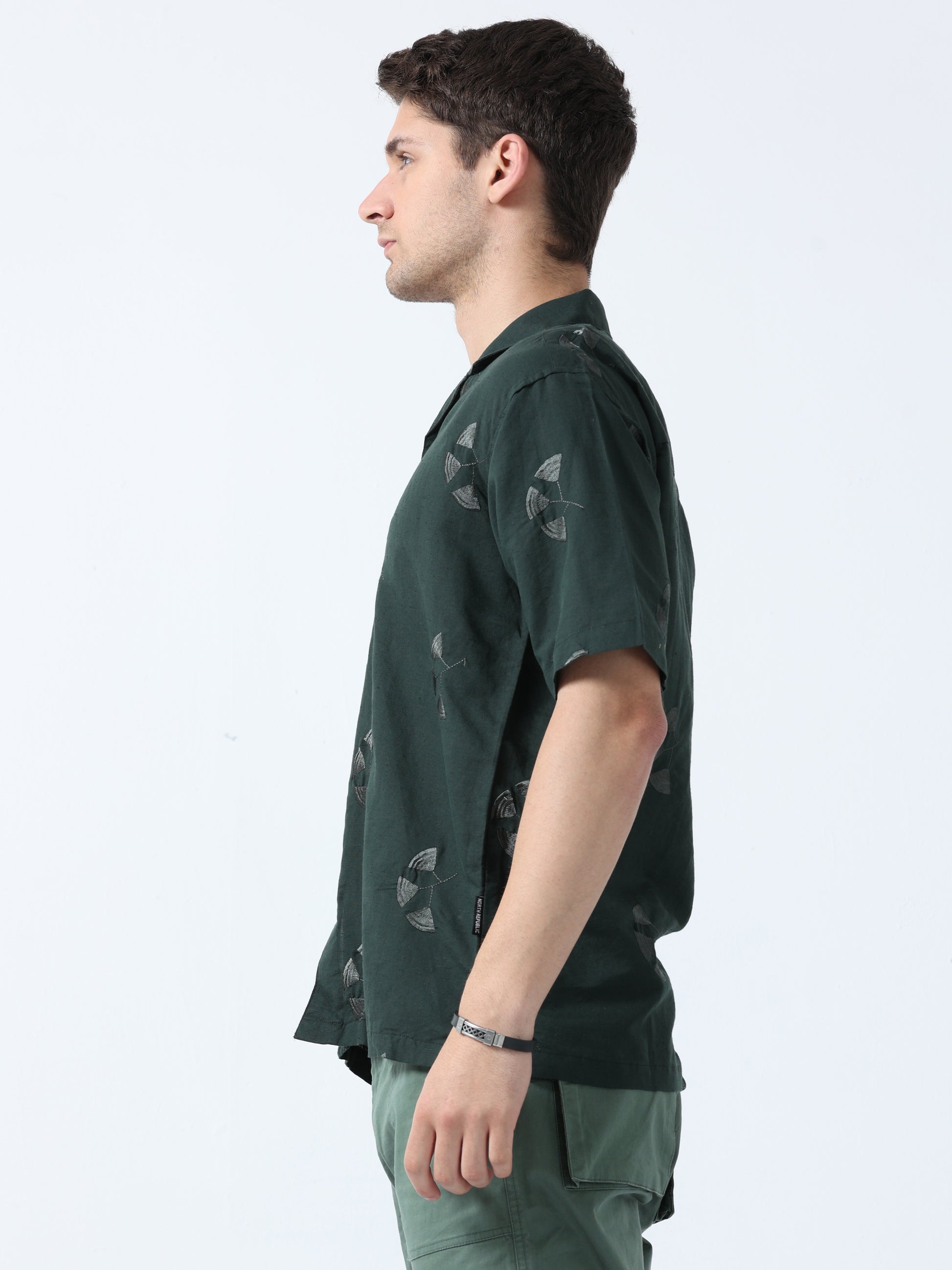 Green Loose Fit Half Sleeve Embroidered Men's Printed Shirt