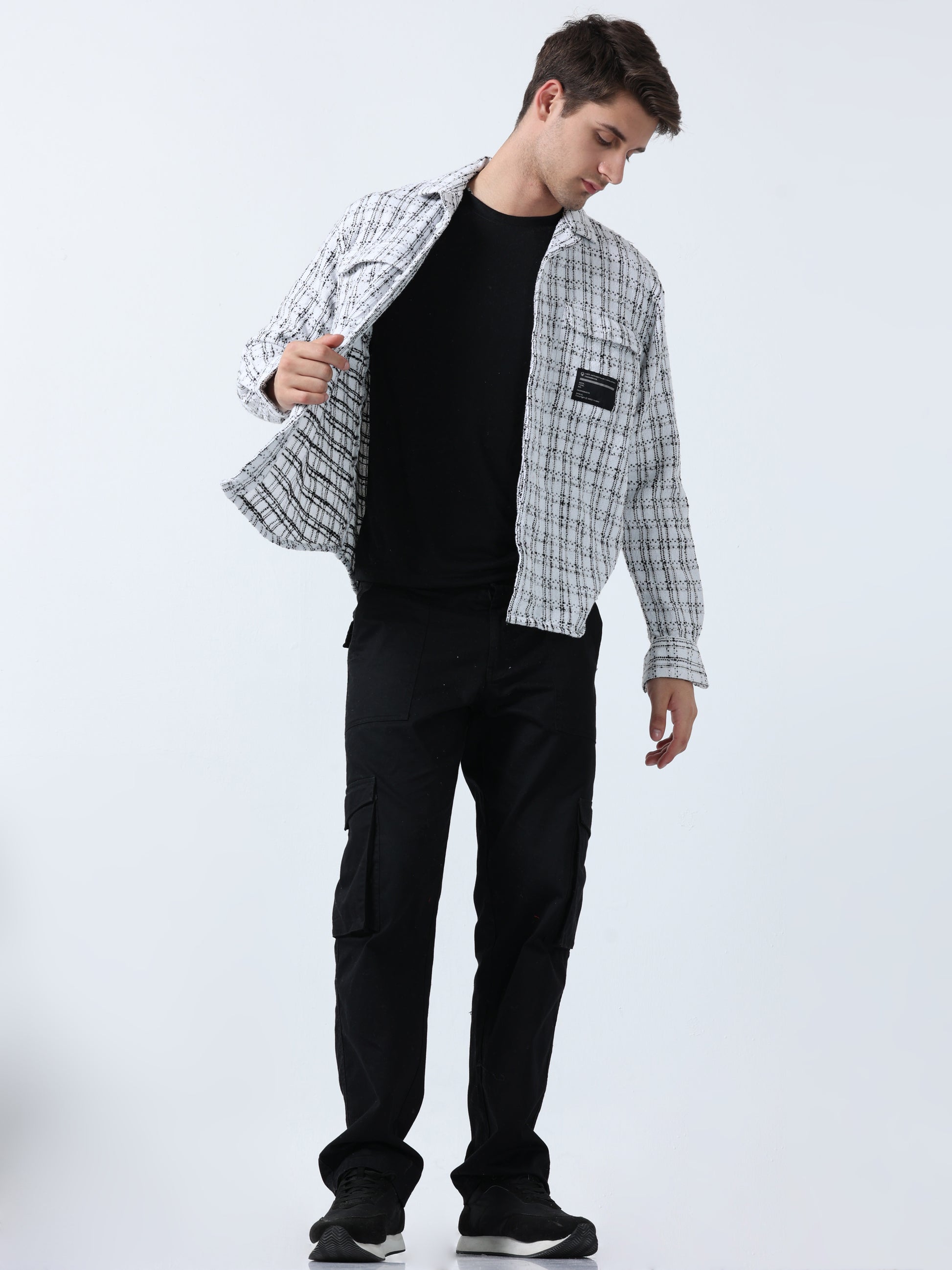 White Imported Fabric Full Sleeve Dual Pocket Checked Shirt