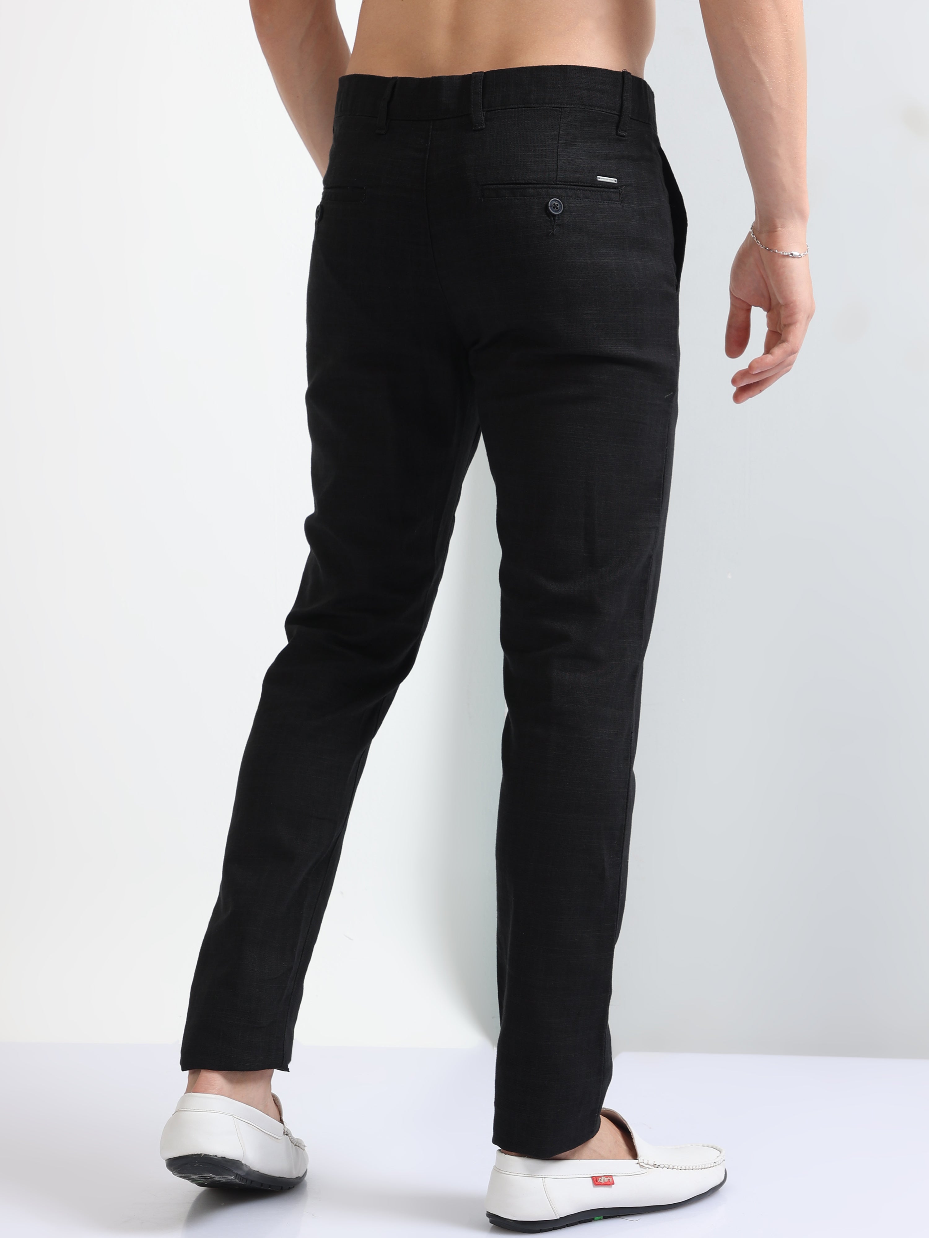 Bata slipper 7uk black | xyxx cotton trousers pack of 3. in Srinagar |  Clasf fashion