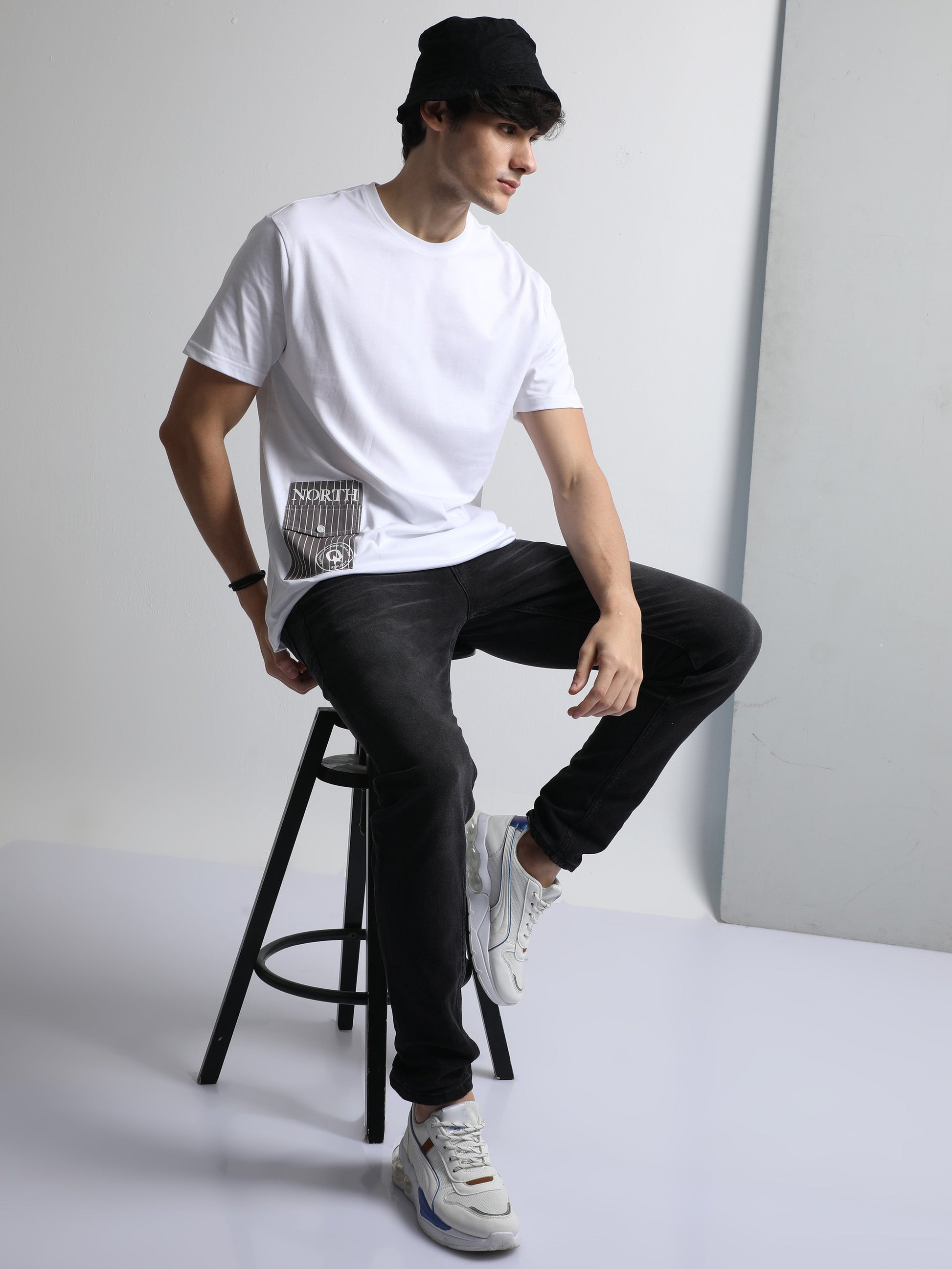 White Crew Neck Fashion Printed T Shirt with Pocket