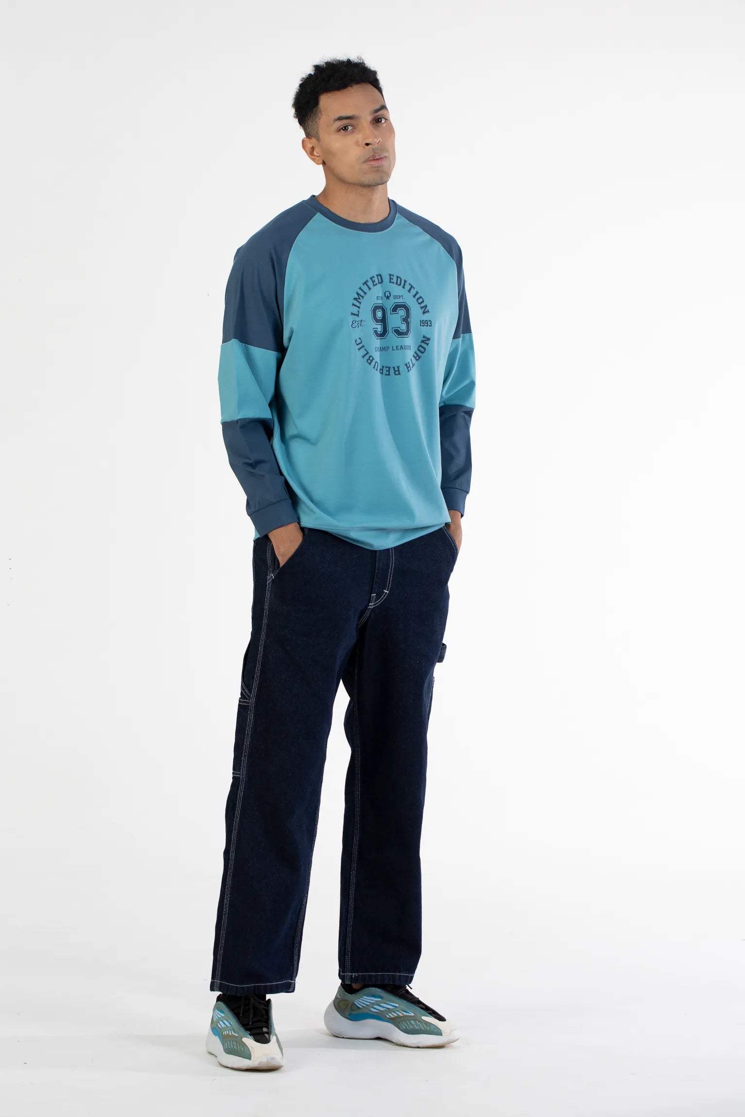 Sea Blue Teal Raglan Sleeve Graphic Printed Men's Sweatshirt