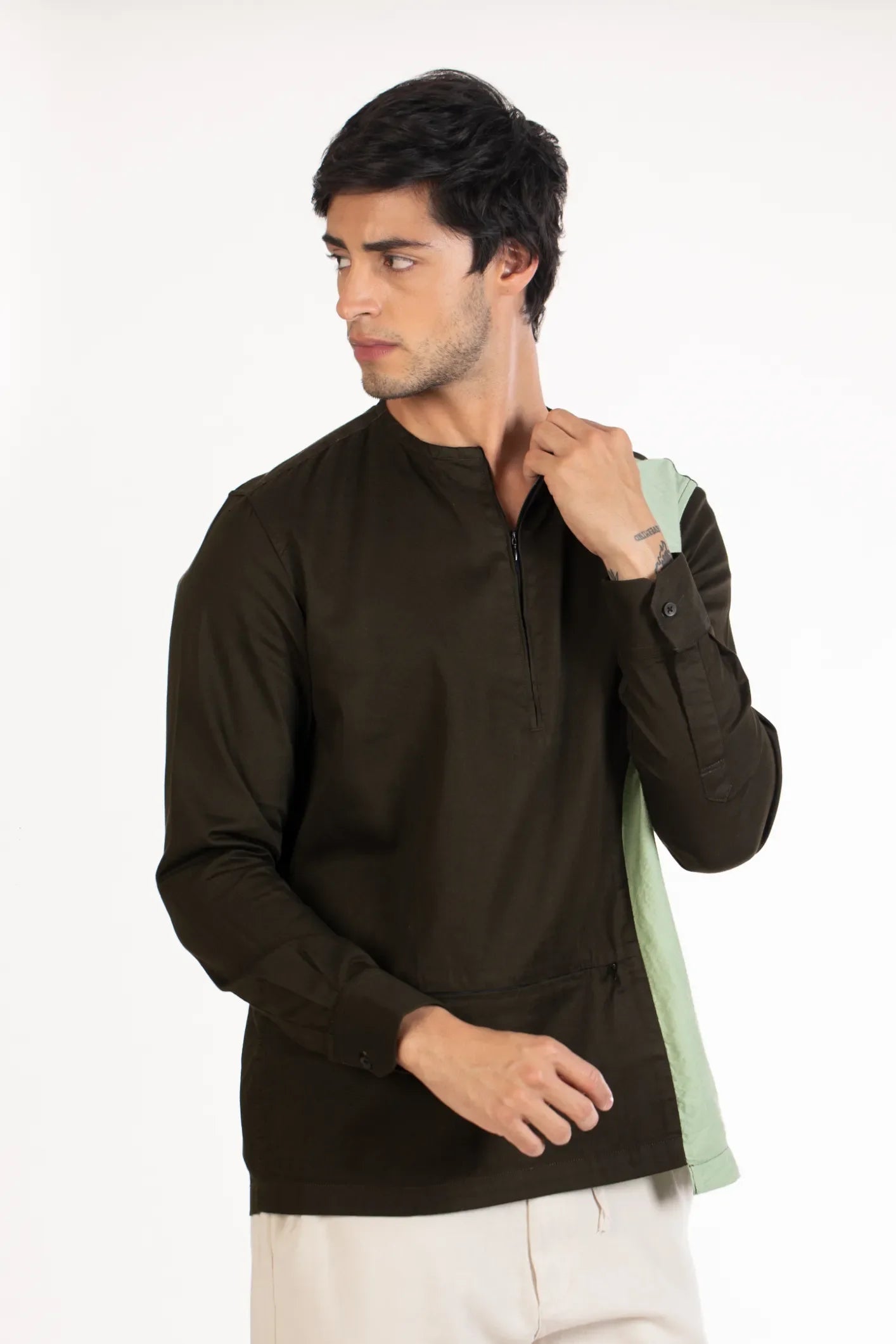 Olive Men's Round Neck Contrast Plain Shirt